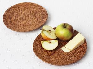 Vajilla natural de coco, plato de madera hecho a mano para servir comida, para uso en restaurantes y en el hogar. - Product Image 6