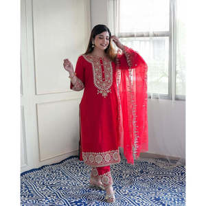 Beau haut-bas et ensemble Dupatta pour femmes avec broderie et codage de travail Dori-Sequence - Product Image 3