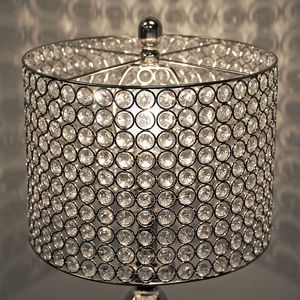 Lampada da tavolo Ashland da 27 pollici in nichel lucido con paralume rotondo con perline di cristallo trasparente K9 G, design contemporaneo in metallo - Product Image 5