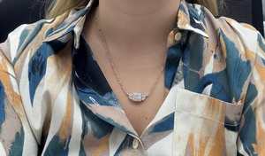 Collier pendentif tendance en argent sterling 925 avec moissanite taille radiant 1,50 carat sertie clos, cadeau de luxe pour femme, idéal pour fiançailles et soirées - Product Image 4