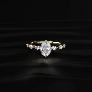 Bague de fiançailles élégante en or massif 14 carats avec diamant de laboratoire ovale de 1,20 carat, accentuations latérales en pierres poire et marquise, pour femme - Product Image 1