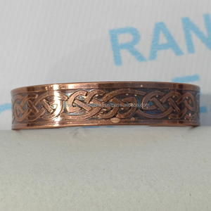 Pulsera Magnética de Cobre Moderna Premium, Ecológica, con Nudo Celta, para Alivio del Estrés y Equilibrio Corporal - Product Image 6