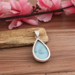 จี้ลาร์ิมาแท้ เงินแท้ 925 ชุบแพลตตินัม ดีไซน์วินเทจ ประดับพลอยสีฟ้ามหาสมุทร - Product Image 3