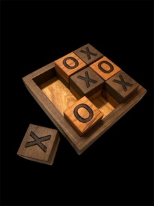 Juego de Mesa Tic Tac Toe de Madera Hecho a Mano, Estilo Moderno, para Niños y Adultos |   Juego de viaje ecológico con serigrafía - Product Image 2
