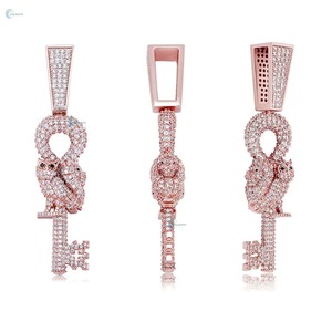 Pendentif Clé en Moissanite Ronde Taille Brillant Effet Givré, Argent 925, Breloques Micro-Luxe, Bijoux Cadeau, Collier Pendentif Hip Hop Personnalisé - Product Image 3