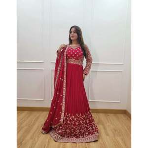 ชุดปาร์ตี้งานแต่งงานที่สวยงามพร้อม Pent และ Dupatta - Product Image 2