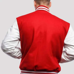Blouson universitaire homme rouge et blanc, style décontracté, coupe classique, col rabattable, fermeture éclair, en tissu tissé, idéal pour le printemps - Product Image 4