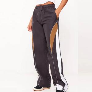 Conjunto de Chaqueta y Pantalón Cortavientos Ligero con Cremallera para Mujer, Chándal Deportivo, Chándal de Nailon Impermeable Personalizado al por Mayor - Product Image 2
