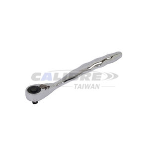 Trinquete Ergonómico de Cabeza Mini de 72 Dientes con Vaso de 1/4", 3/8" o 1/2" de TAIWAN CALIBRE - Product Image 1