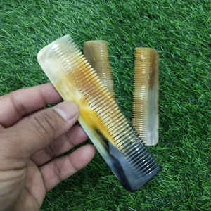 หวีหนวดขนาดเล็กทำจากเขาควายธรรมชาติเคลือบเงาสำหรับผู้ชายในราคาที่ดีที่สุด - Product Image 4
