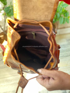 Real hecho a mano genuino Crunch cuero mochilas estilo Vintage bolsos nuevo diseño usos múltiples bolsillo mochilas venta al por mayor producto a granel - Product Image 6