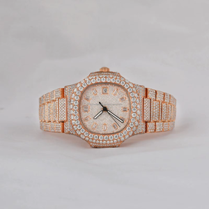 Montre de luxe en or rose avec moissanite et quartz, cadran rond glacé, verre cristal, bracelet en acier inoxydable de 20 mm, analogique, unisexe - Product Image 1
