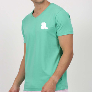 เสื้อยืดคอกว้างผู้ชายแบบใหม่ ระบายอากาศได้ดี ไซส์ใหญ่ แขนสั้น ผ้าฝ้าย/ใยไผ่ สีพื้น  สามารถสั่งทำได้ตามต้องการ  แบบเรียบหรือแบบมีลายด้านหน้า - Product Image 5