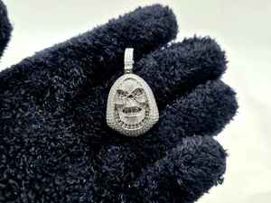Colgante de Esqueleto en Plata 925 con Baño de Rodio e Incrustaciones de Diamantes Micro, para Hombre, Estilo Hiphop, Uso Diario - Product Image 3