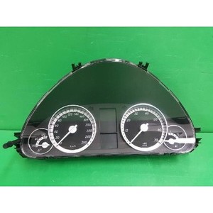 ชุดหน้าปัดเรือนไมล์มือสองสำหรับรถยนต์ C-class รุ่น A2035403948 - Product Image 1