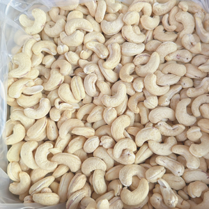 Hot Sale Raw Cashew <b>Nuts</b> WW180, WW240, WW320, LP Cashew <b>Nuts</b> Ww180 Cashew <b>Nuts</b> Factory Price - Product Image 1