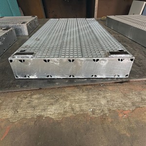 Metrodeck galvanizado en caliente (HDG) con revestimiento de zinc anticorrosión - Product Image 2
