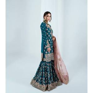 Conjunto de Ropa de Diseño Indio y Pakistaní para Fiestas, Top, Pantalón y Dupatta - Product Image 6