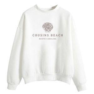 Sudadera blanca con cuello redondo de Cousins Beach, Carolina del Norte, 100% algodón, estilo oversize, informal, unisex, para primavera. - Product Image 2