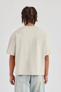 Nueva Llegada: Camiseta de Algodón Oversize para Hombre, Manga Corta, Cuello Redondo, Diseño Casual con Letras Estampadas en la Parte Delantera, Estilo Urbano en Oferta - Product Image 5