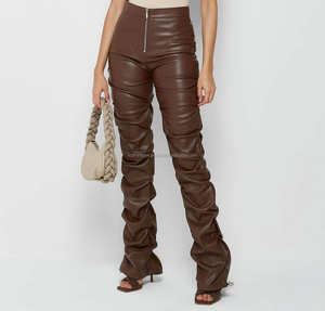 Stock prêt pantalon empilé marron pour femmes en cuir PU taille élastique fermeture à glissière avec poches arrière Streetwear personnalisé - Product Image 1