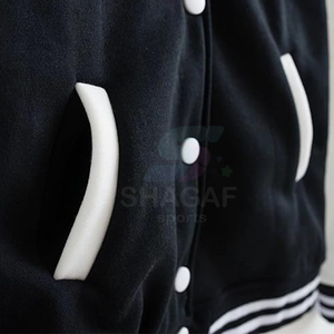 เสื้อแจ็คเก็ตวาร์ซิตี้แบบกำหนดเอง ปักโลโก้ คุณภาพสูง ทำจากผ้าขนสัตว์และหนัง แจ็คเก็ตเบสบอล - Product Image 6