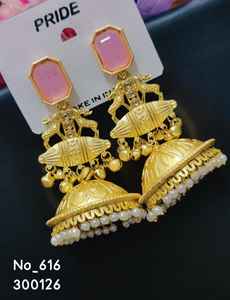 Pendientes Jhumka de estilo étnico Kundan con acabado dorado, piedras de colores y perlas - Product Image 6