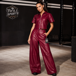 Traje Deportivo Casual de Piel Sintética PU, Diseño Nuevo y Personalizado, Manga Corta, Cuello Camisero, Color Borgoña, Precio al por Mayor - Product Image 2