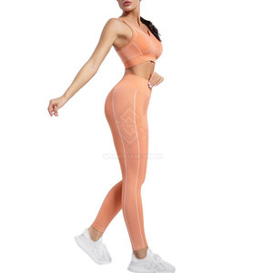 Ensemble de yoga pour femmes le plus vendu – Qualité supérieure, motif uni, logo frontal, 2 pièces, respirant, écologique, vente en gros pour adultes - Product Image 4