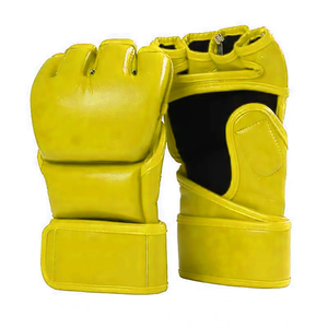 Guantes de MMA Rojos Premium, Muñequera Negra de Cuero PU, Cierre Ajustable con Gancho y Bucle, Unisex, Profesionales, para Artes Marciales, Sparring y Boxeo - Product Image 6