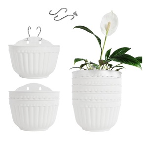 Jardinière en métal noir thermolaqué très demandée, pot de fleurs d'extérieur au design minimaliste pour la décoration de fleurs et de plantes vertes - Product Image 3