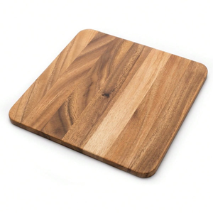 Planche à découper en bois au design unique par HF Crafts - Product Image 6