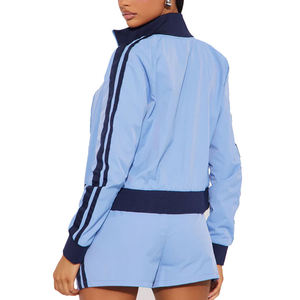 Ensemble décontracté 2 pièces bleu clair pour femme : veste zippée à manches longues et short au genou, coupe régulière, imperméable et séchage rapide pour l'hiver - Product Image 3