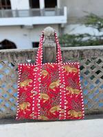 Sac à bandoulière matelassé en coton imprimé bohème avec poches intérieures, durable et réutilisable pour la vie quotidienne, le travail et l'université