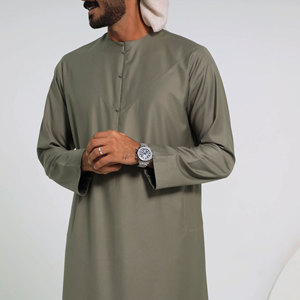 <b>Thobe</b> OEM Factory Custom Islamic Clothing with Modern Tailoring for Global Clothing Brands and Export - Product Image 4
