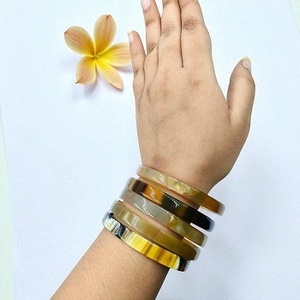 ชุดกำไลข้อมืองานแต่งงานทำมือจากเขาควายแบบธรรมชาติ เป็นมิตรกับสิ่งแวดล้อม ดีไซน์ทันสมัย จำนวน 10 ชิ้น แบบเรียวบาง โดย F S INTERNATIONAL - Product Image 5