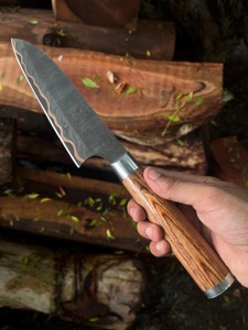 Cuchillo de chef Black Smith 1987 Damascus de acero y cobre, 12 pulgadas, mango de madera Pakka con refuerzo plateado - Product Image 2