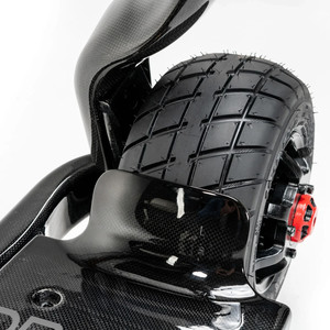 Trottinette électrique <span class=keywords><strong>Red</strong></span> <span class=keywords><strong>Bull</strong></span> E-Scooter Formula 1 Carbon Edition, toute neuve - Product Image 6