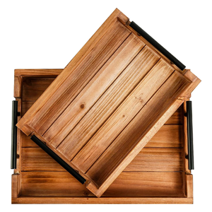 Plateau de service Lot de 2 plateaux en bois de pin de qualité supérieure avec poignées en métal Nourriture Boissons Café Table Stockage Décor Bois Grain Utilisation - Product Image 1