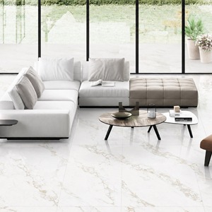 Carreaux de sol et de mur en porcelaine brillante Port Statuario Designer avec veinage de marbre blanc classique pour intérieurs haut de gamme - Product Image 1