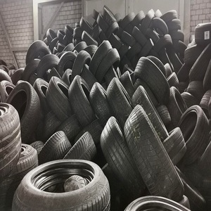 Pneu Radial Tubeless d'Occasion de Haute Qualité pour Marché de Gros 235/55ZR17 15 pouces Certifié ECE Symbole de Vitesse W Garantie 50 000 KM - Product Image 3