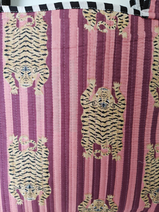 Sac à bandoulière matelassé pour ordinateur portable Shree Balajee Garments, motif tigre à rayures noires, avec volants mignons, modèle T-1 - Product Image 4