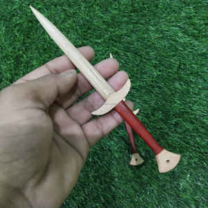 Épée romaine artisanale en bois miniature, pour entraînement médiéval et cosplay, à prix de gros - Product Image 6