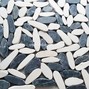 Losetas de Piedra Natural Blanca y Negra para Paisajismo Exterior, Decoración del Hogar y Jardín - Lujo y Durabilidad - Product Image 4