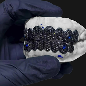 Meilleur prix pour Grillz dentaire personnalisé en argent 925, style Hip Hop, serti de diamants Moissanite, bijoux dentaires en argent - Product Image 4