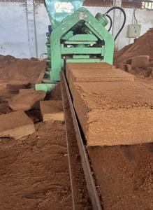 Bloc de cocopeat 5 kg pour projets agricoles, haute expansion, tourbe de coco en vrac, faible EC, faible humidité, 80L par KG, exportateur - Product Image 3