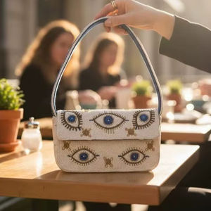 Bolso de mano tipo clutch de cuero genuino con cuentas, hecho a mano, estilo vintage, para mujer, para verano e invierno, God Grace, con caja de regalo. - Product Image 1