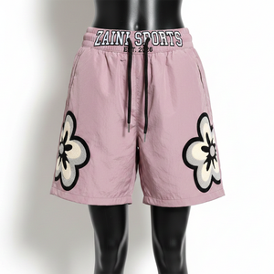 Shorts coupe-vent pour femmes, tissu polyester premium coupe-vent et respirant, couleur rose, design avec logo. - Product Image 6