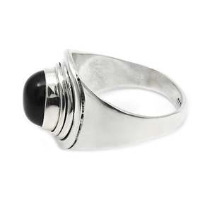 Anillo Unisex de Ónix Negro con Corte Ovalado, Hecho a Mano en Plata de Ley 925, Joyería Bohemia a un Precio Razonable - Product Image 4