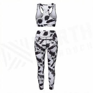 Conjunto de Yoga de 2 Piezas North Approach, Cierre Frontal Completo, Color Negro Sólido, Absorbe el Sudor, Ropa Deportiva para Mujer - Product Image 2